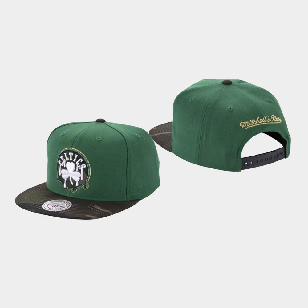 Men's Boston Celtics Green Snapback Camo Dripz Hat VXJ78E1C